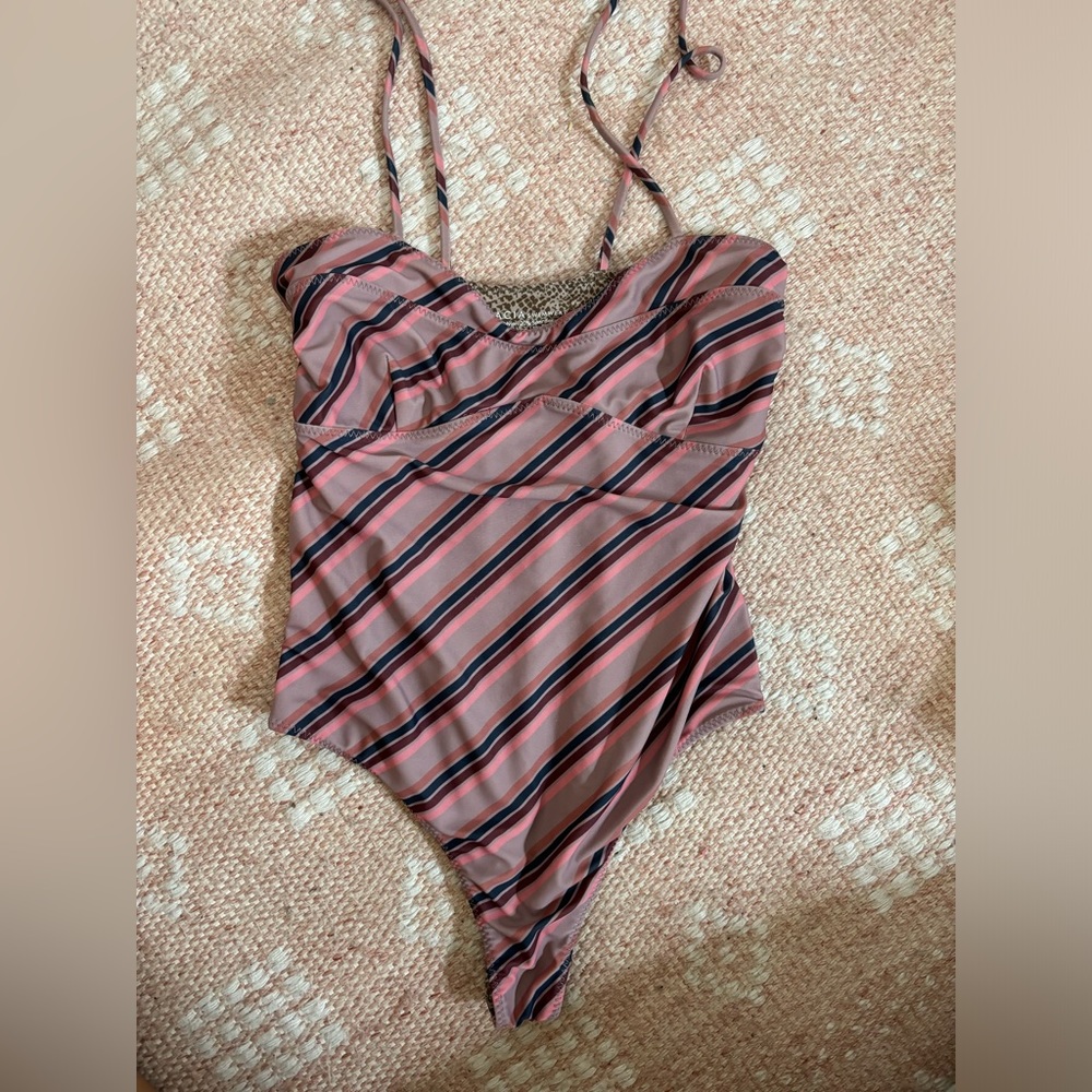 s acacia one piece